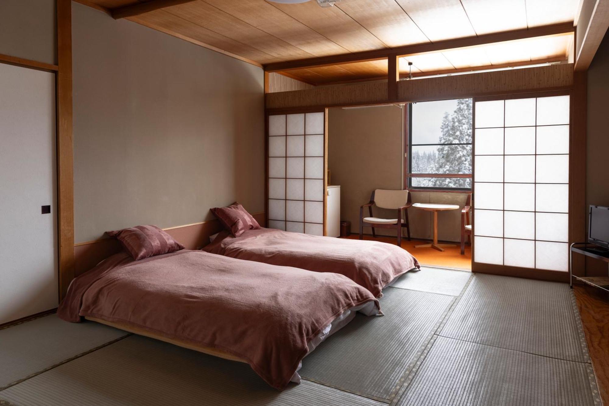 Kogakuro Hotel Myoko Exterior photo